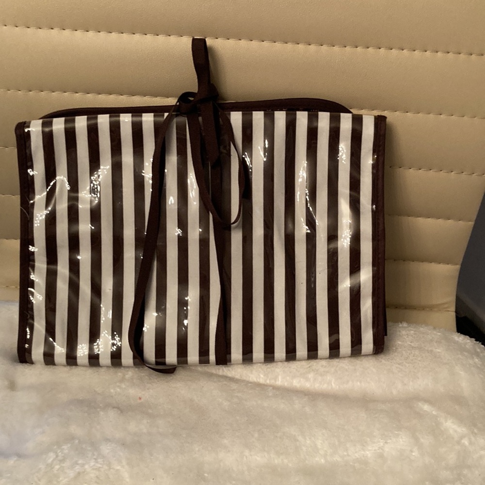 Henri Bendel hanging travel bag